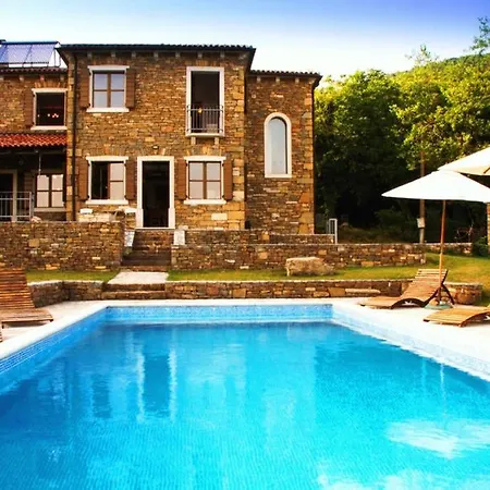 Bazjaki - Beautiful Stone In Istria With Private Pool * Livade